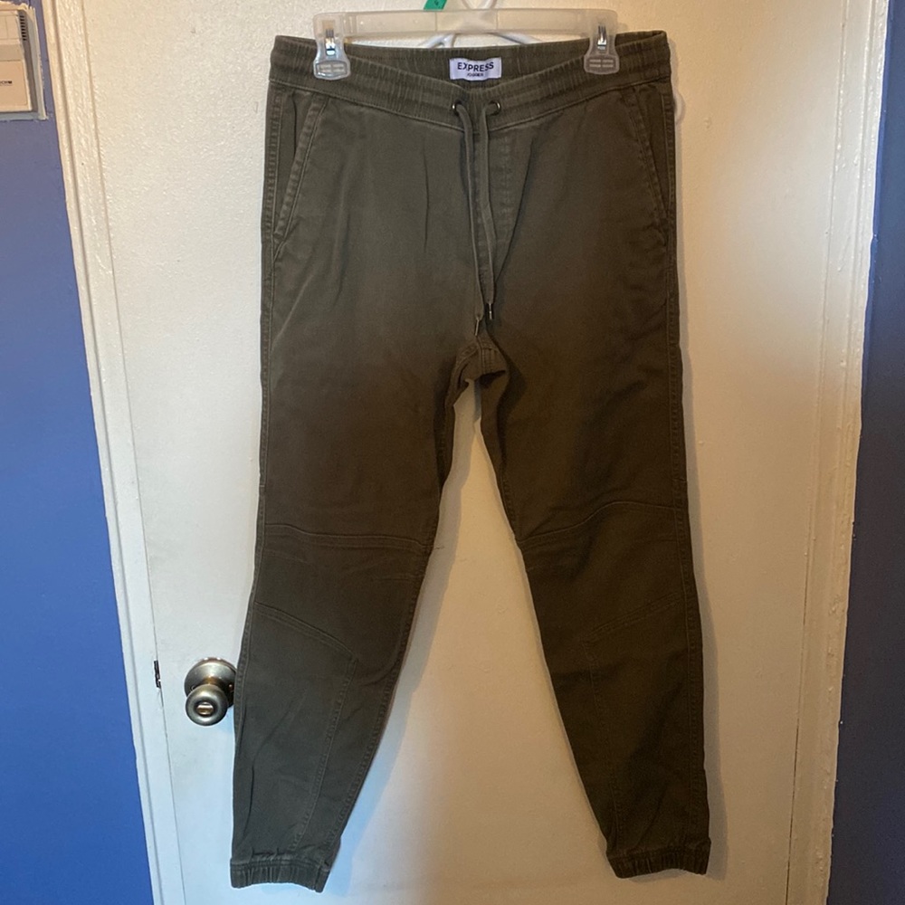 Express joggers